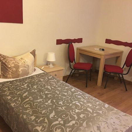 Pension Am Radweg & Ristorante Juani Wriezen Dış mekan fotoğraf