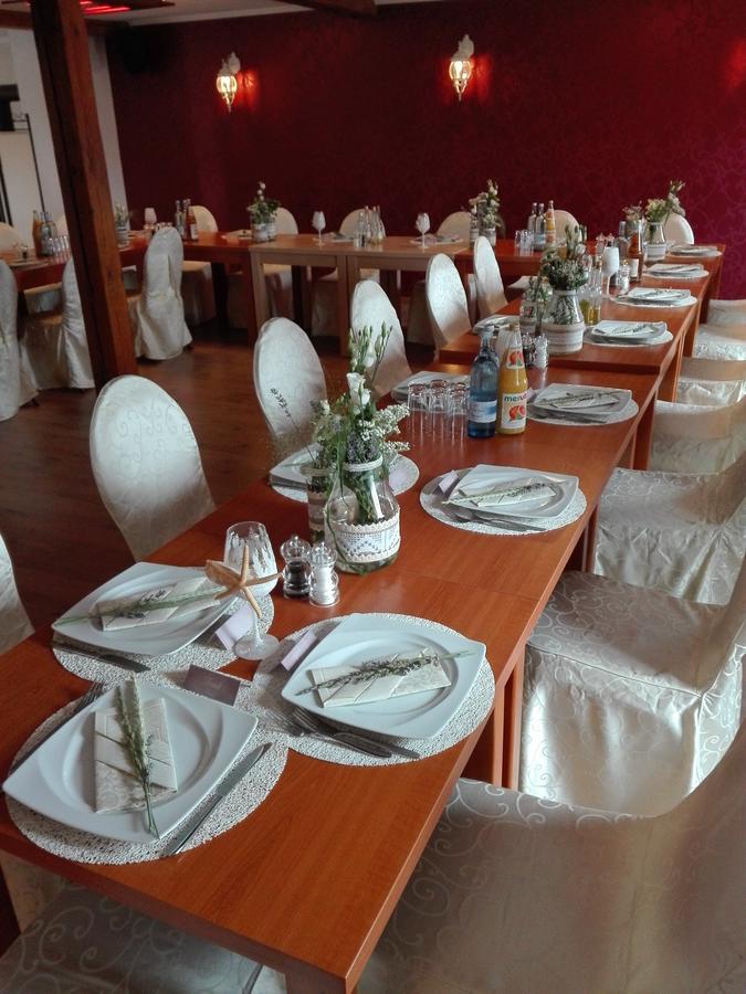 Pension Am Radweg & Ristorante Juani Wriezen Dış mekan fotoğraf