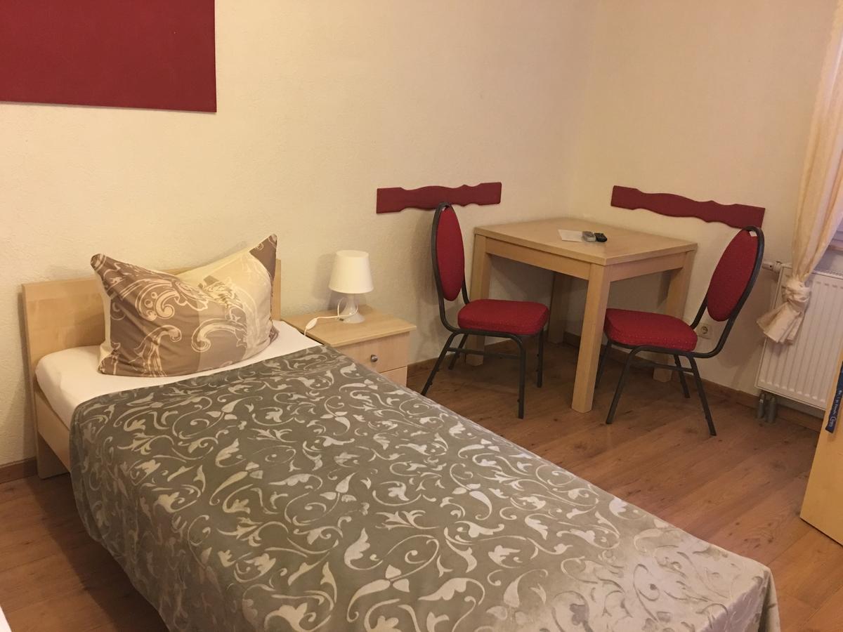 Pension Am Radweg & Ristorante Juani Wriezen Dış mekan fotoğraf