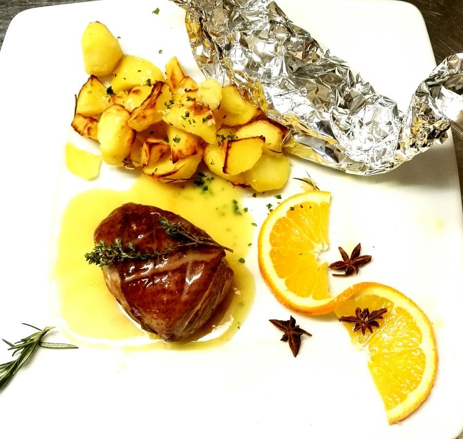 Pension Am Radweg & Ristorante Juani Wriezen Dış mekan fotoğraf